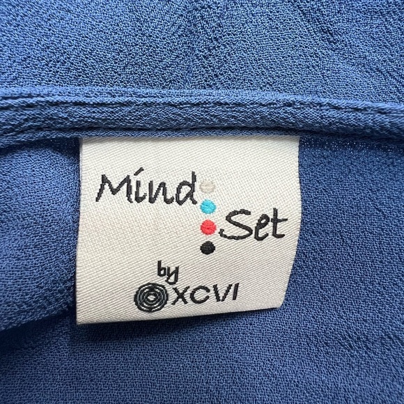 Mindset by XCVI Blue Dolman Fringe Lagonlook Boho Minimalist Top - Picture 6 of 8